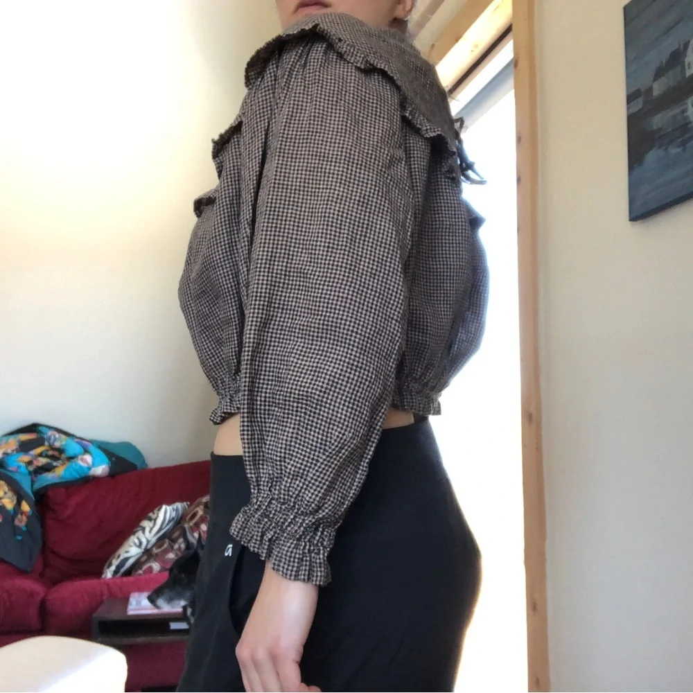 100% Linen Victorian Style Blouse - Picture 3 of 7